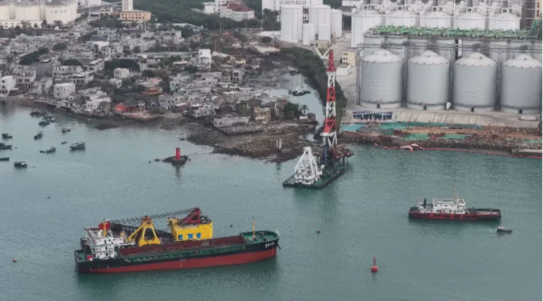 四中全会精神在基层丨生产建设“热力”十足 政策“变现”时不我待——来自儋州洋浦的海南自贸港建设一线见闻