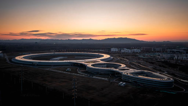 活力中国调研行丨雁栖湖畔，大国重器点亮创新之光