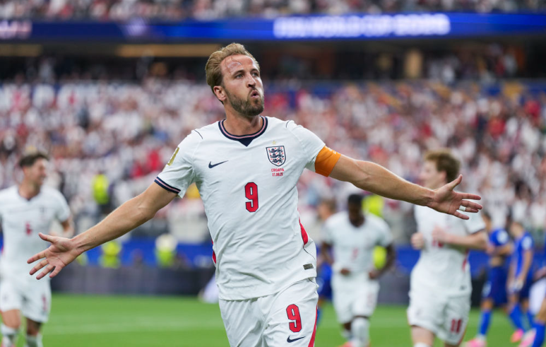 世界杯 | 英格兰4:2战胜克罗地亚 凯恩平队史世界杯进球纪录