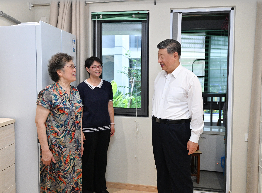 习近平会见哈萨克斯坦总统托卡耶夫