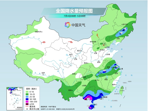 华南沿海台风雨来袭 北方多地正经历今年来最大范围高温过程