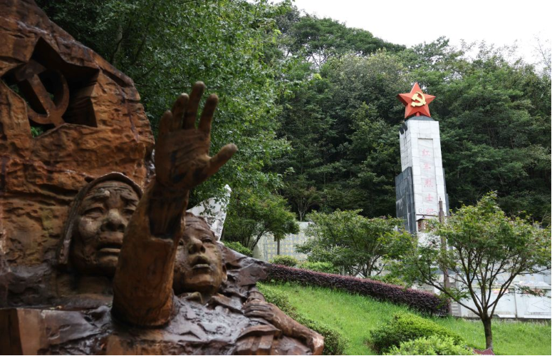 赓续长征精神 奋进复兴征程丨特写：一声“天下人” 回响铜鼓岭