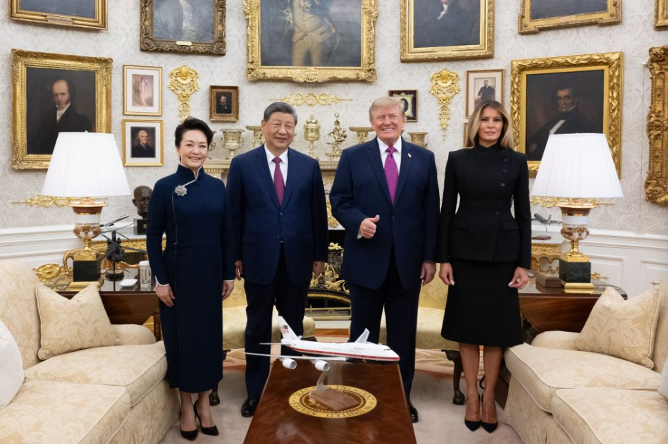 在中美关系发展史上写下浓墨重彩的一笔——美国各界高度评价习近平主席历史性访问