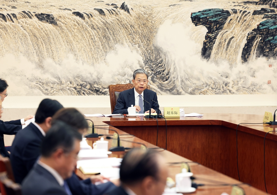 赵乐际主持召开十四届全国人大常委会第七十四次委员长会议 决定十四届全国人大常委会第二十五次会议11月2日至6日在京举行
