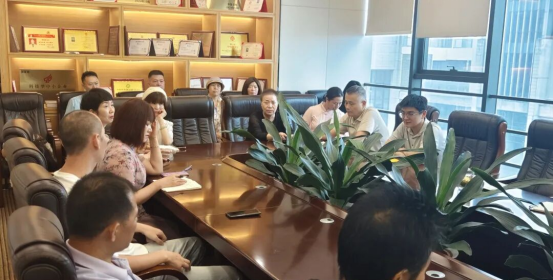 周一例会｜扬帆集团新征程！神一针实业集团正式迈入上市发展新阶段