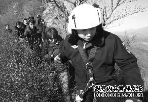 驴友遇险背后的保障缺失(组图)