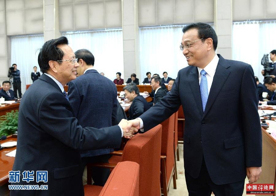 （新华网）（1）李克强主持召开党外人士座谈会