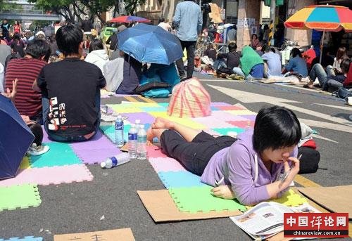 马英九拒绝退回服贸协议 邀学生讨论未获回应
