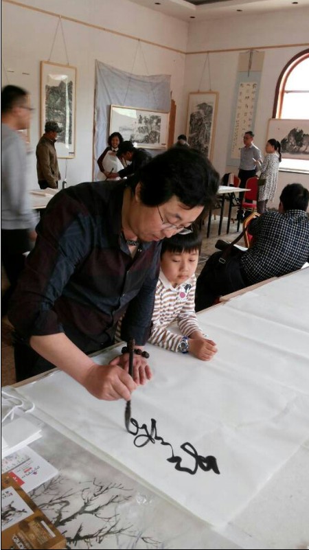 叶建波‘翰墨君子、书画飘香’