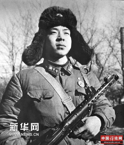 （图文互动·家国梦想·时代英雄谱）（4）致敬六十年代英雄人物：“自己活着是为了使别人更美好”