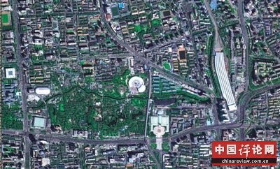 “高分二号”卫星北京西直门融合影像。图中可见立交桥、动物园等。新华社发