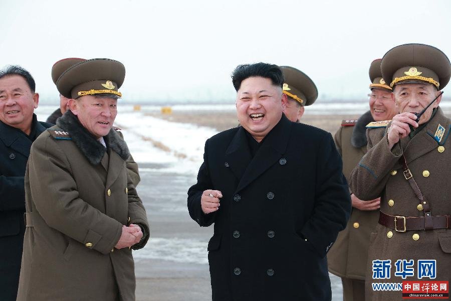 （锐视角）（1）金正恩指导航空与防空军飞行战斗训练