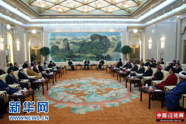 2月15日，中共中央政治局常委、全国政协主席俞正声邀请全国性宗教团体负责人座谈，共庆新春佳节，并代表中共中央和习近平总书记向全国宗教界人士和广大信教群众致以新春的祝福。新华社记者刘卫兵摄