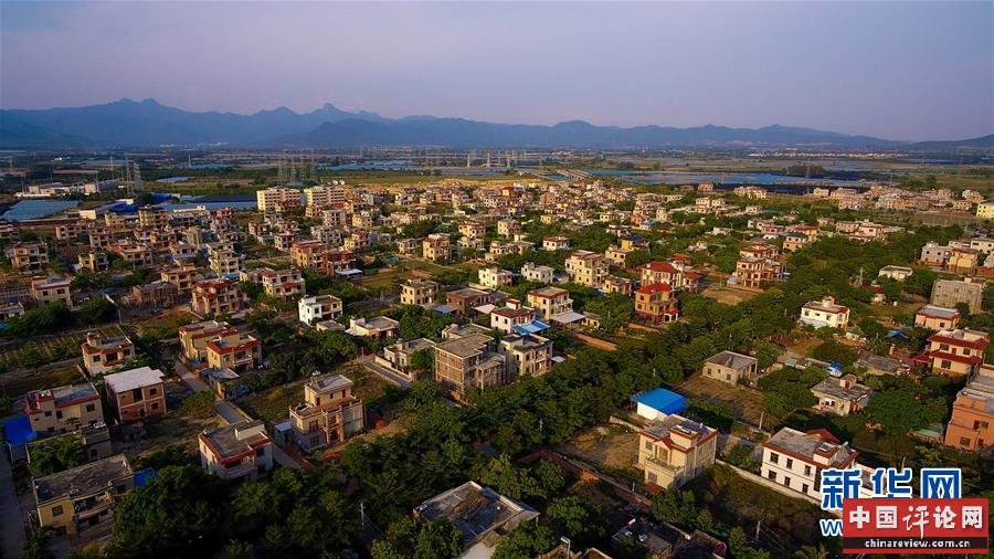 (新华全媒头条·走向我们的小康生活·图文互动)(14)留住乡愁留住美——千村竞秀缀琼州